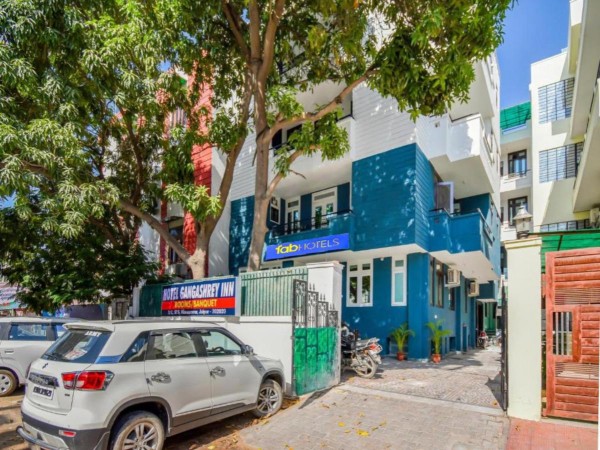 FabHotel Gangashrey