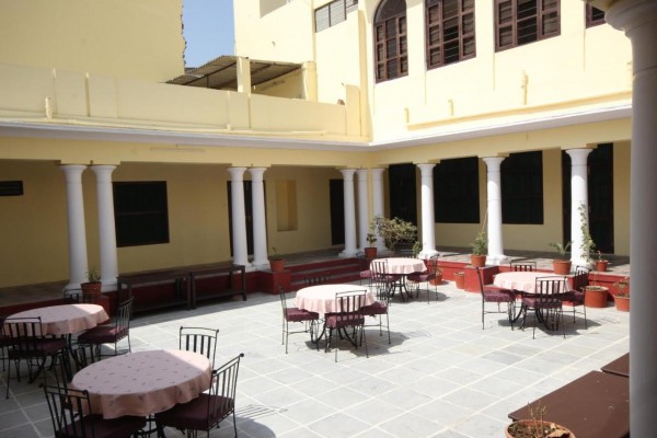 Kalyan Villa