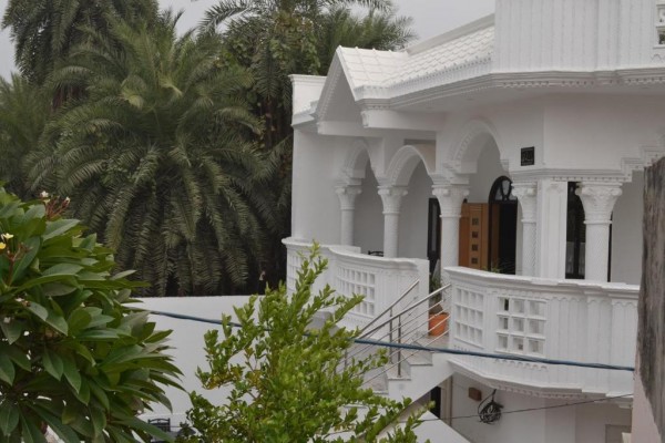 Taj Shiro Home Stay